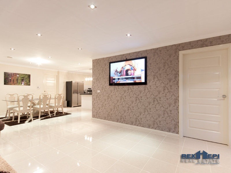 13 Pater Close, Narre Warren VIC 3805