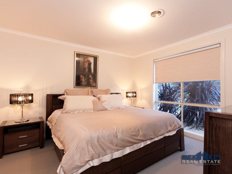 13 Pater Close, Narre Warren VIC 3805