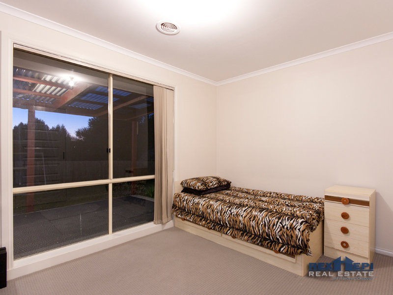 13 Pater Close, Narre Warren VIC 3805