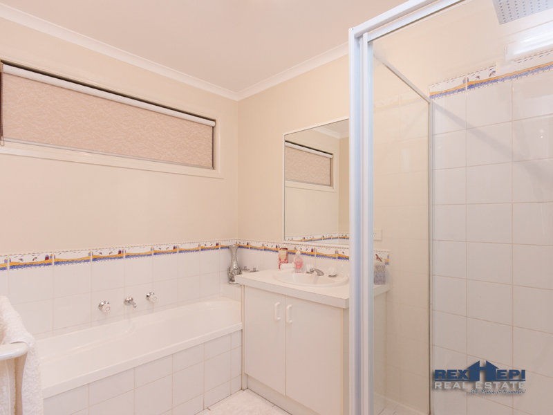 13 Pater Close, Narre Warren VIC 3805