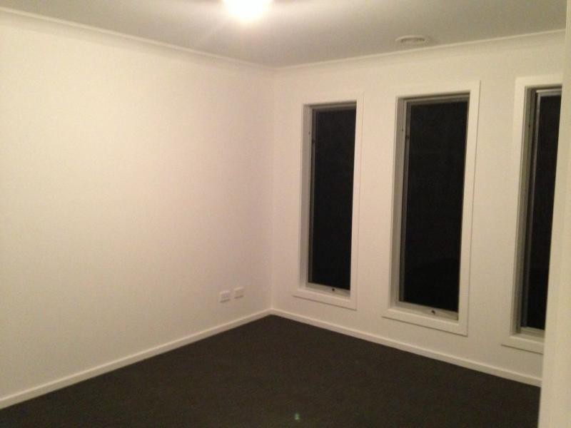 15 Birdwell Drive, Cranbourne East VIC 3977