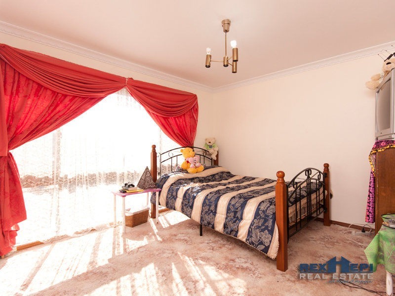 33 Kilberry Crescent, Hallam VIC 3803