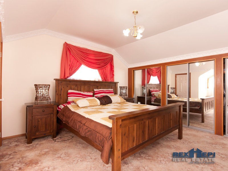 33 Kilberry Crescent, Hallam VIC 3803