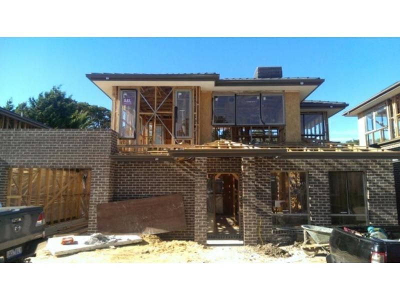 Unit 2/103 Shrives Road, Hampton Park VIC 3976