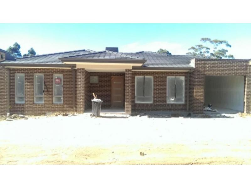 Unit 4/103 Shrives Road, Hampton Park VIC 3976