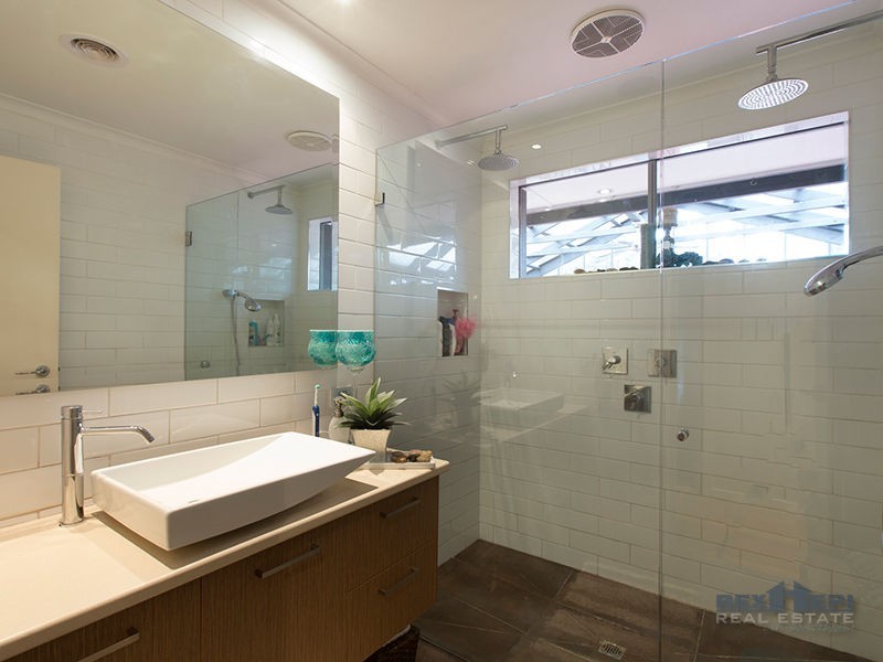 204 Centre Road, Narre Warren VIC 3805