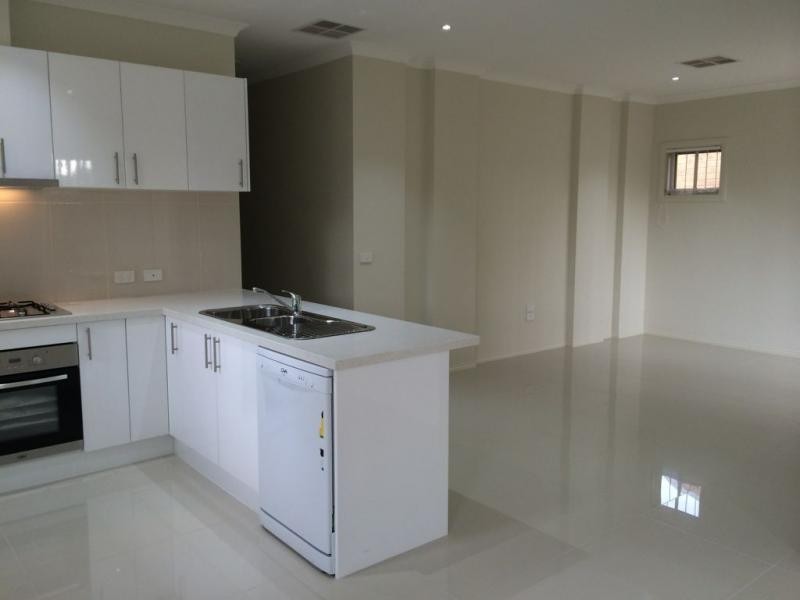 Unit 2/6 Anderson Close, Hampton Park VIC 3976