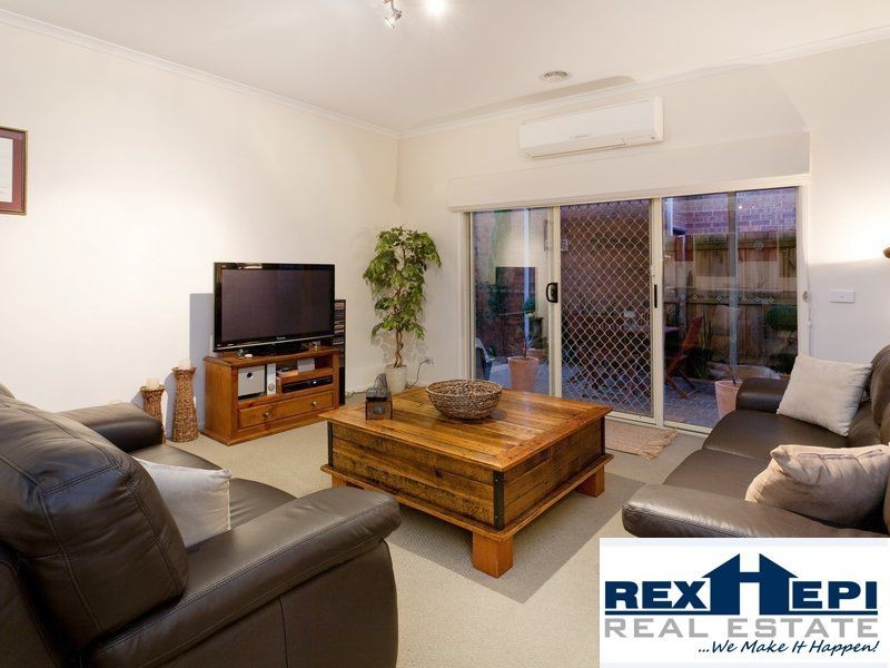 8 Gellibrand Court, Berwick VIC 3806