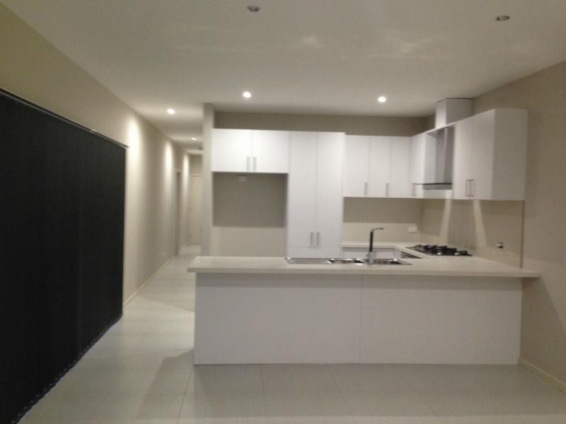 8 Coberley Way, Cranbourne North VIC 3977