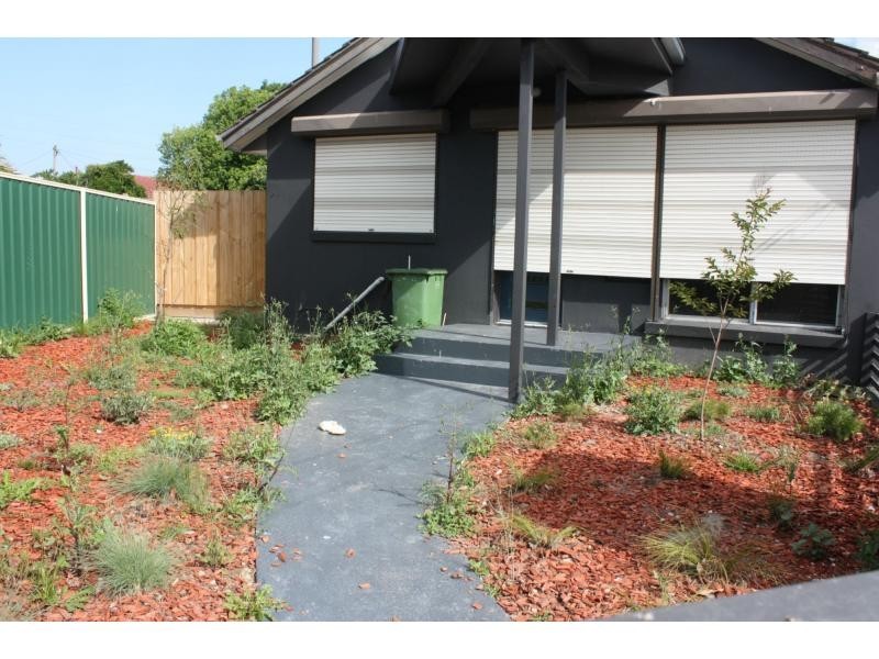 Unit 1/12 Conferta Crescent, Doveton VIC 3177