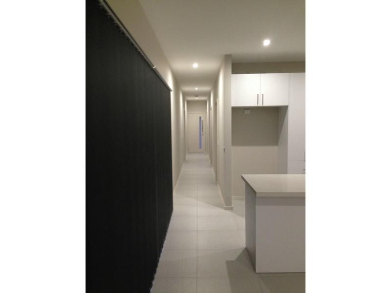 8 Cobberly Way, Cranbourne North VIC 3977