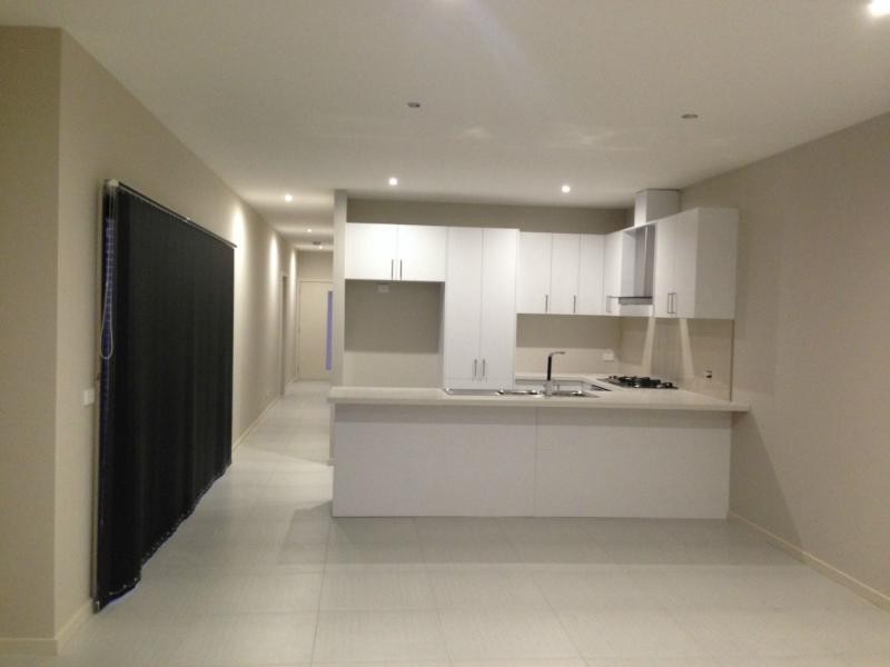 8 Cobberly Way, Cranbourne North VIC 3977