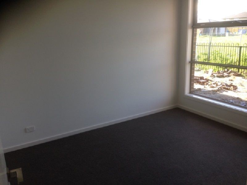 5 Coberley Way, Cranbourne North VIC 3977