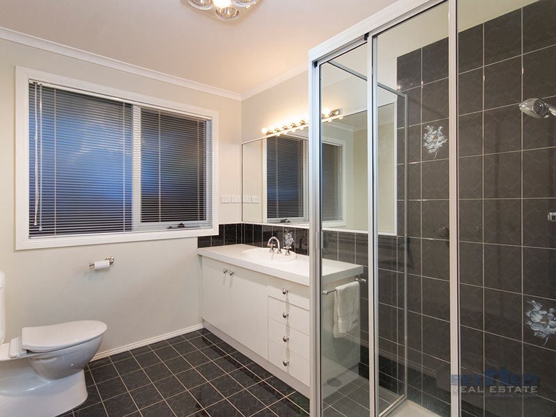 3 Patricia Court, Hampton Park VIC 3976