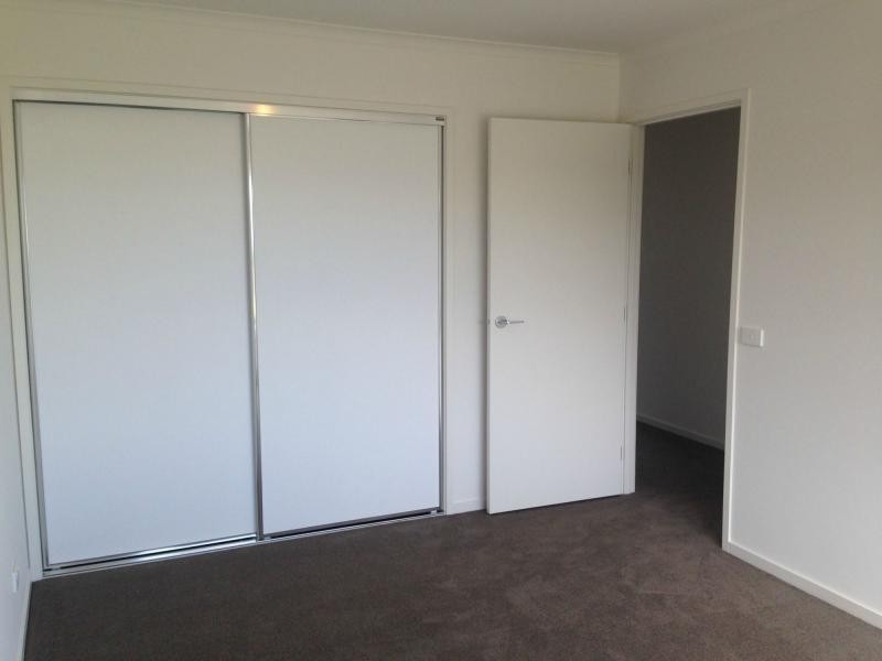 14 Officedale Road, Officer VIC 3809