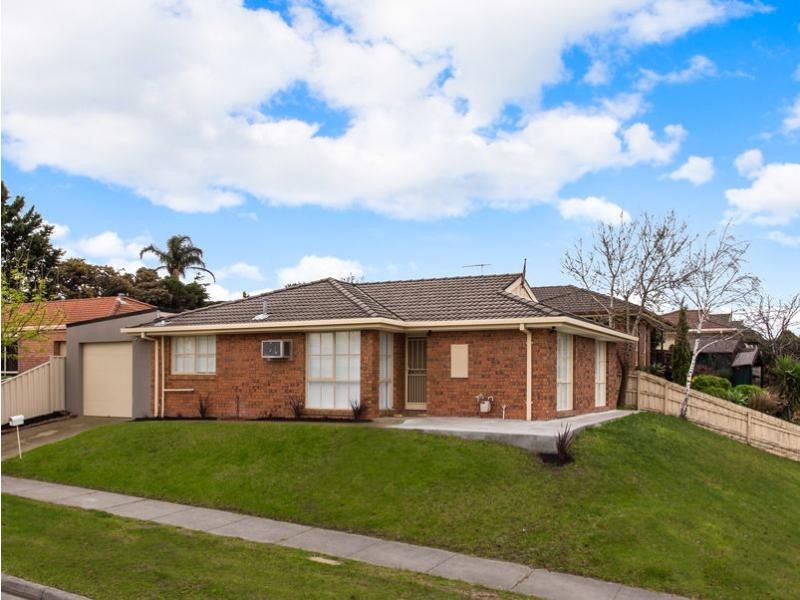 1 Lauren Drive, Hampton Park VIC 3976