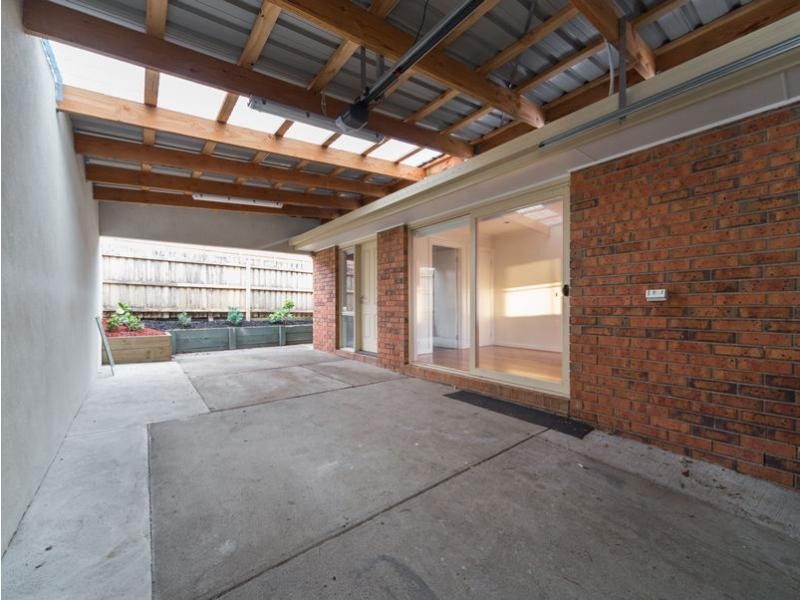 1 Lauren Drive, Hampton Park VIC 3976