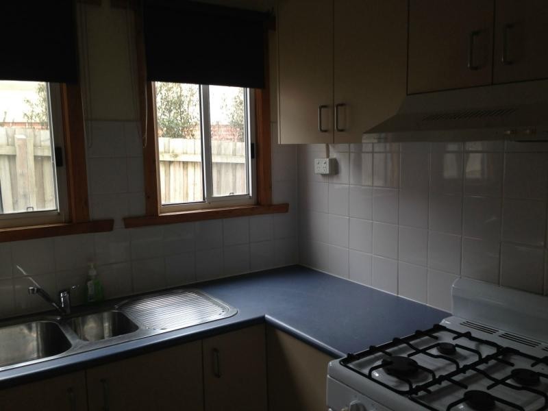 9 Laburnam Grove, Doveton VIC 3177