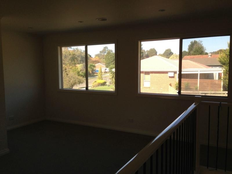 12 Cambridge Close, Lysterfield VIC 3156
