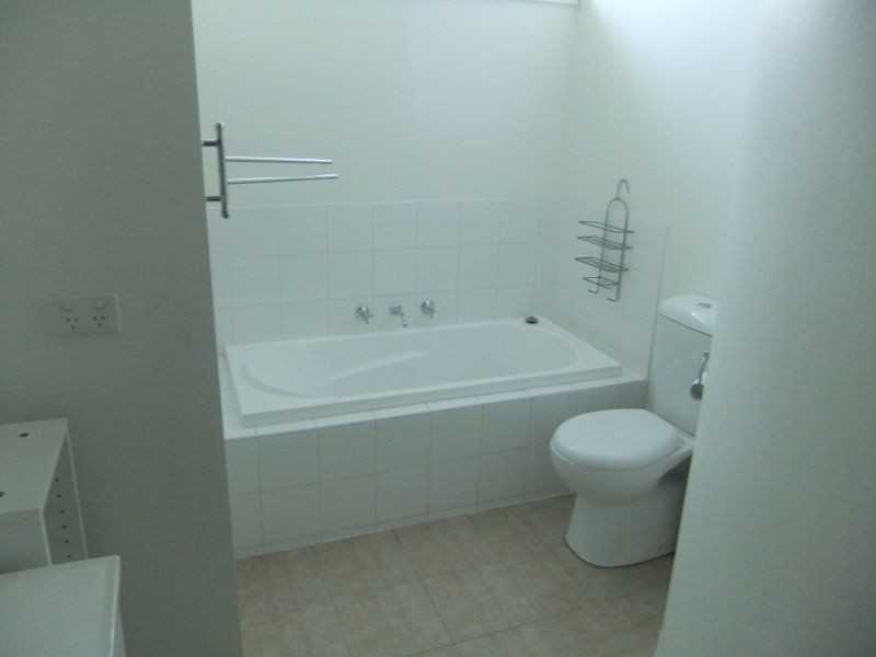 2A Stenocarpus Drive, Doveton VIC 3177