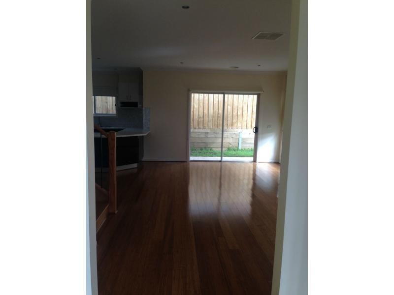 Unit 12/6-8 Innes Court, Berwick VIC 3806