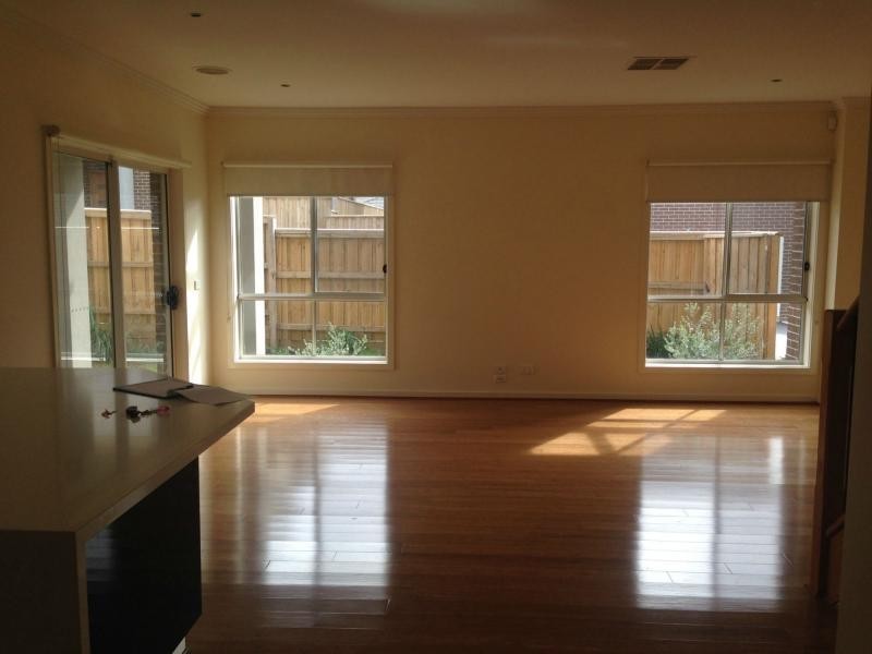 Unit 12/6-8 Innes Court, Berwick VIC 3806