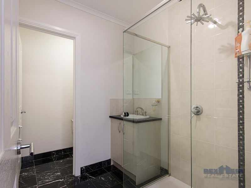 2 Misty Close, Berwick VIC 3806