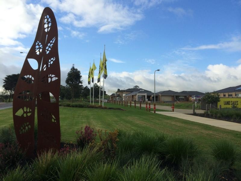 24 Kosciuszko Circuit, Clyde VIC 3978