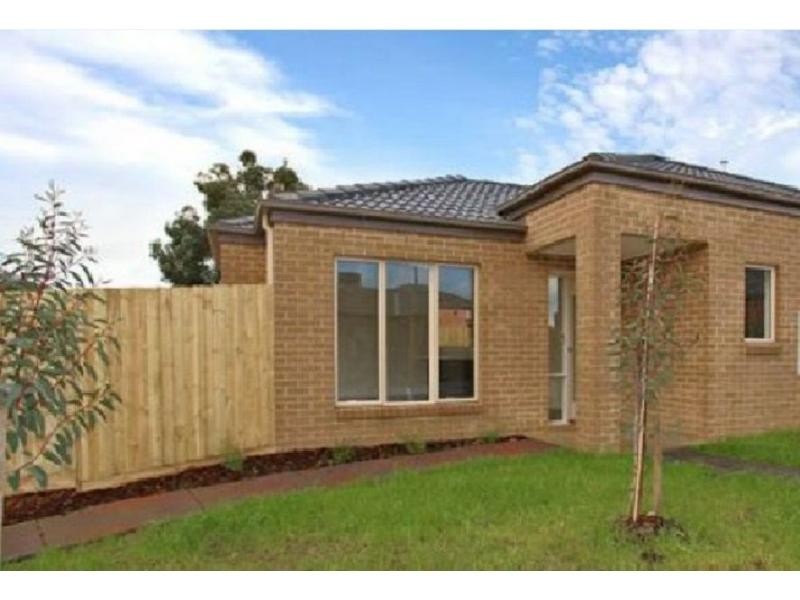 Unit 1/22 Immy Parade, Narre Warren VIC 3805