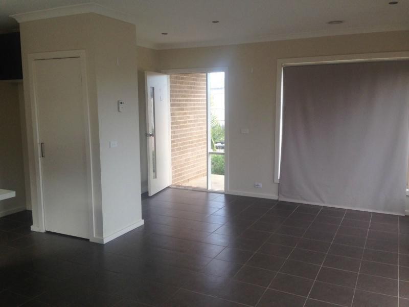 Unit 1/22 Immy Parade, Narre Warren VIC 3805