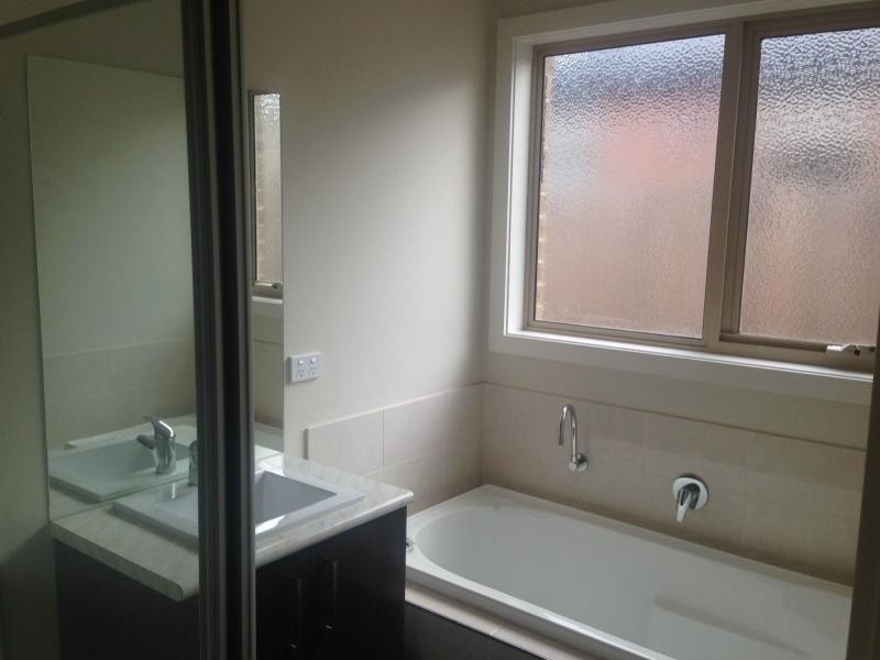 Unit 1/22 Immy Parade, Narre Warren VIC 3805