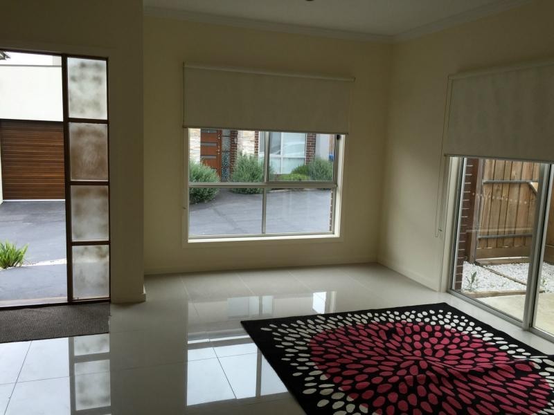Unit 3/6-8 Innes Court, Berwick VIC 3806