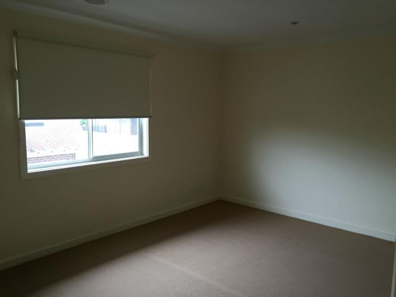 Unit 3/6-8 Innes Court, Berwick VIC 3806