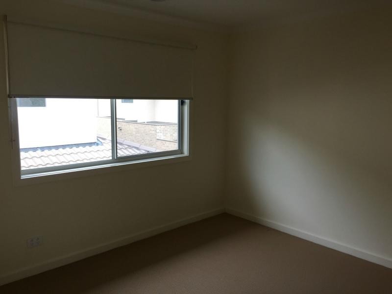 Unit 3/6-8 Innes Court, Berwick VIC 3806