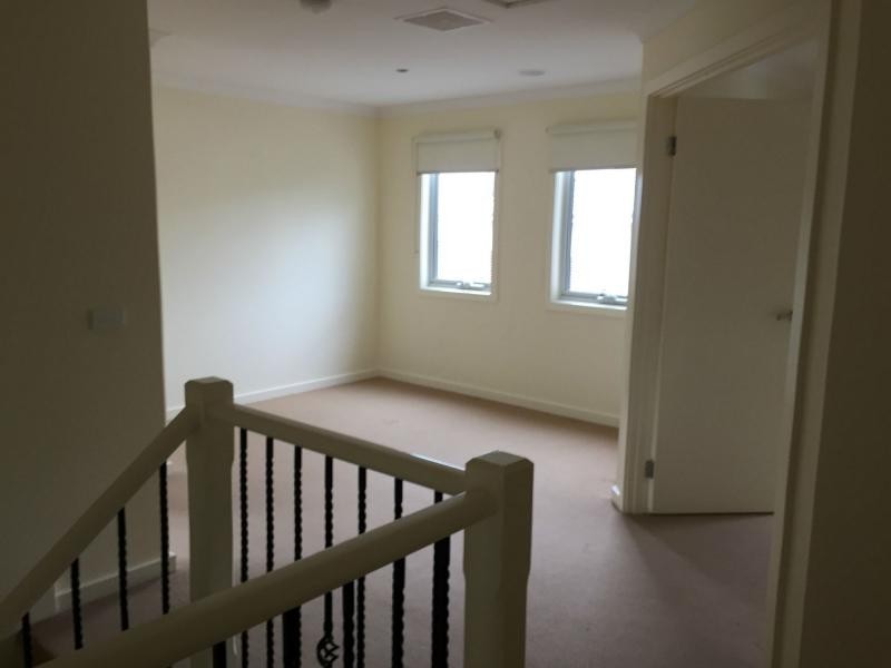 Unit 3/6-8 Innes Court, Berwick VIC 3806