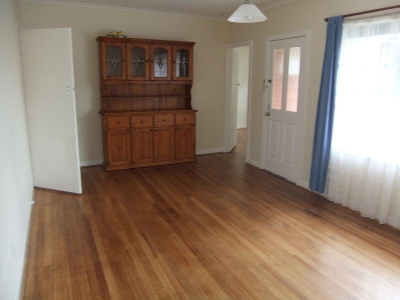 52 Pine Street, Frankston North VIC 3200