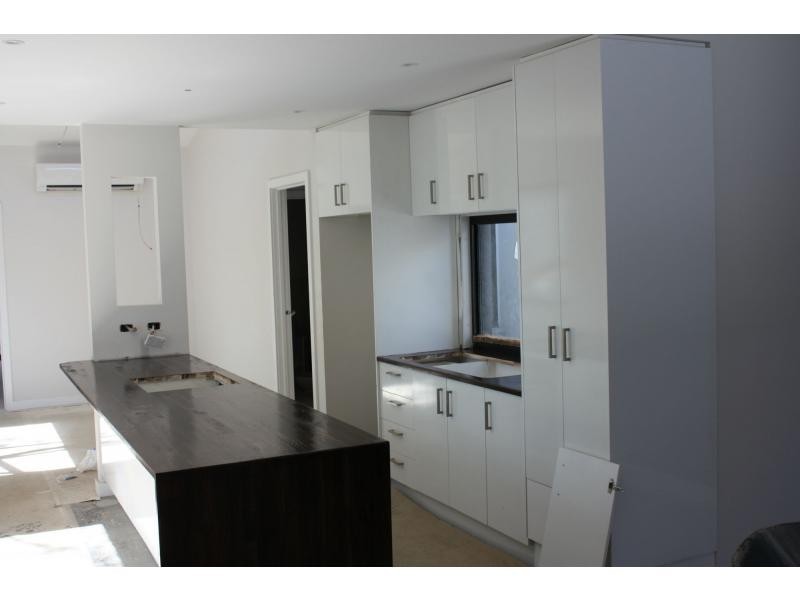 Unit 2/12 Conferta Crescent, Doveton VIC 3177