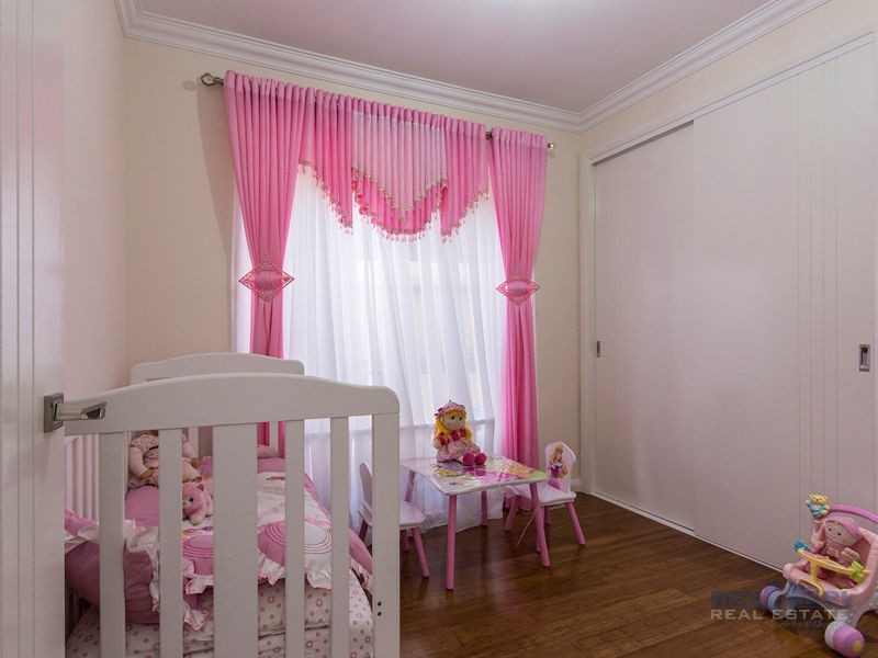 2A Preston Avenue, Endeavour Hills VIC 3802