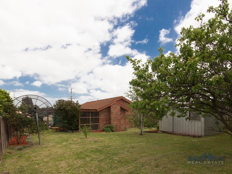 20 Strong Drive, Hampton Park VIC 3976