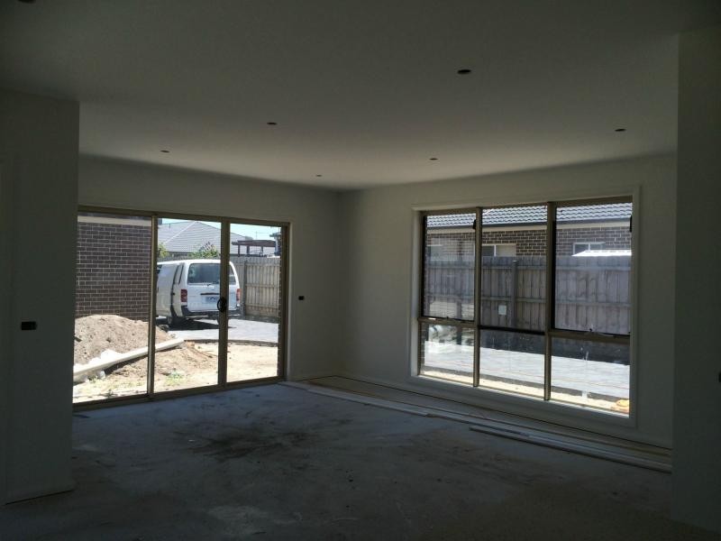 6 Aylesbury Court, Hampton Park VIC 3976