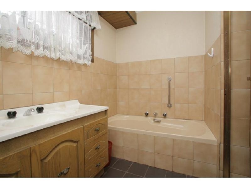 Unit 1/21 Bride Avenue, Hampton Park VIC 3976