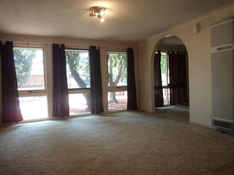 58 Millswyn Avenue, Hampton Park VIC 3976