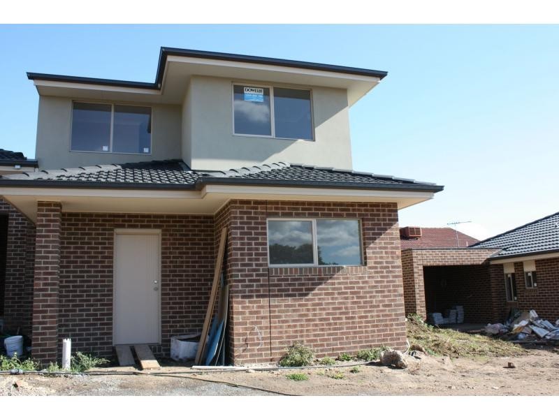 Unit 2/57-59 Frawley Road, Hallam VIC 3803