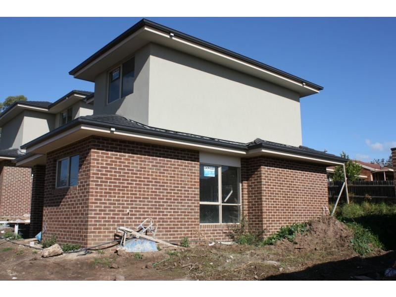 Unit 2/57-59 Frawley Road, Hallam VIC 3803