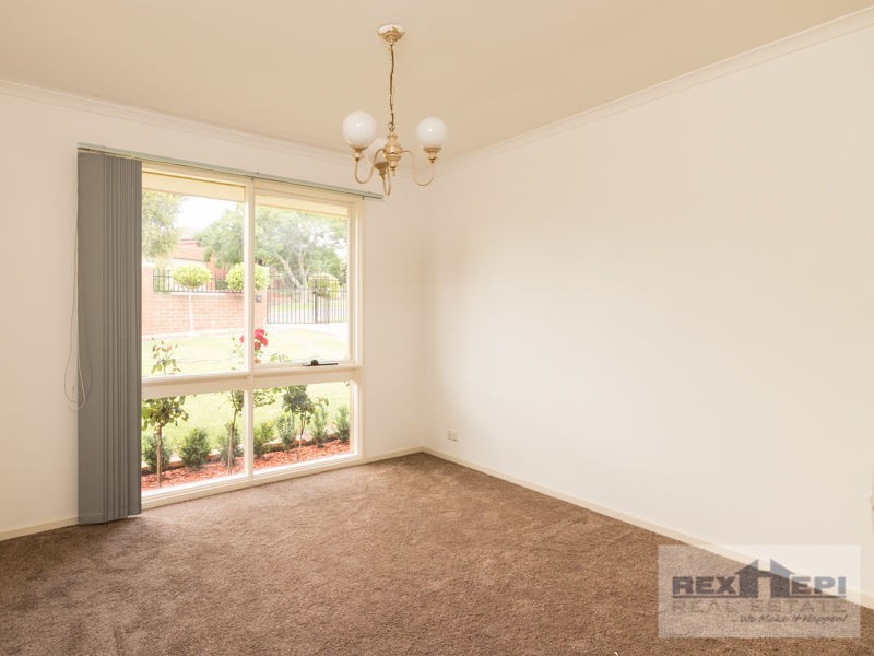 17 Preston Avenue, Endeavour Hills VIC 3802