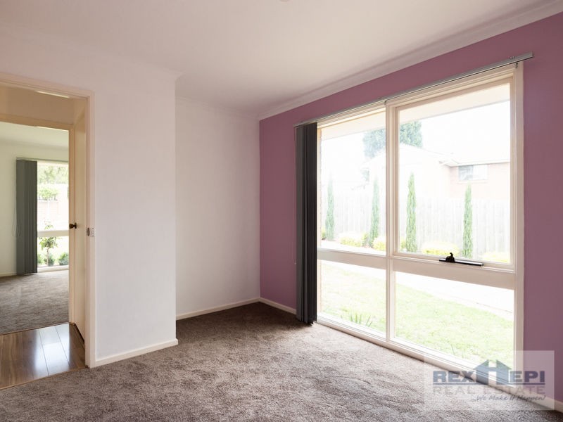 17 Preston Avenue, Endeavour Hills VIC 3802