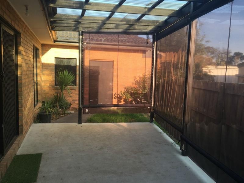 2/5 Gardiner Avenue, Dandenong North VIC 3175