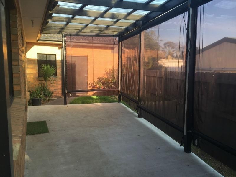 2/5 Gardiner Avenue, Dandenong North VIC 3175