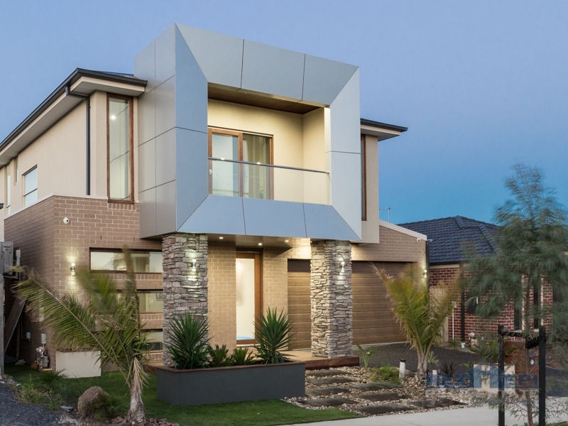 5 Mickleham Drive, Cranbourne North VIC 3977