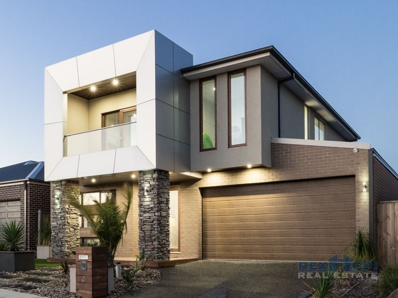 5 Mickleham Drive, Cranbourne North VIC 3977